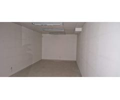 Local comercial en Alquiler en Madrid de las Caderechas, Madrid