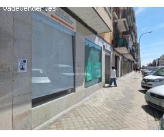 SE VENDE LOCAL EN RENTABILIDAD AV NTRA. SRA. DE VALVANERA Nº 96 - Madrid - Madri