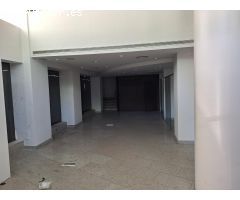 LOCAL DE ESQUINA , 300 METROS FACHADA 15 METROS GRAN VISIBILIDAD