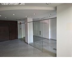 LOCAL DE ESQUINA , 300 METROS FACHADA 15 METROS GRAN VISIBILIDAD