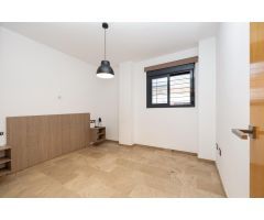 Piso de dos dormitorios, garaje y trastero.