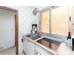 ¡PISO DE 3 DORMITORIOS EN ARMILLA A PIE DE METRO!