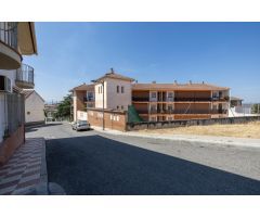 Piso en Venta en Pinos Puente, Granada