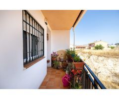 Piso en Venta en Pinos Puente, Granada