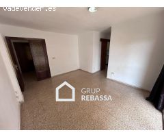 Piso en Rafal Nou con Balcón (3 habitaciones y 1 baño completo)