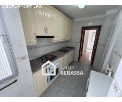 Piso en Rafal Nou con Balcón (3 habitaciones y 1 baño completo)