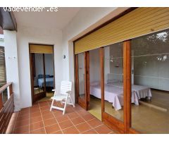 Casa en venta a 5 minutos de la playa y con piscina comunitaria en Lloret de Mar