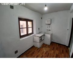 Casa en venta en Cuéllar. Céntrica. Para reformar. Ref.2030