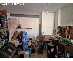 LOCAL CON VADO EN EL CORAZON DEL BARRIO DE ALTABIX