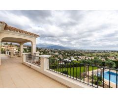 HERMOSA VILLA FAMILIAR - BENAHAVIS