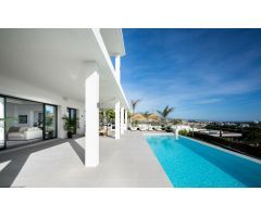 OPULENTA VILLA EN BENAHAVIS