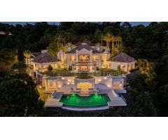 IMPRESIONANTE VILLA LUJO EN LA ZAGALETA - BENAHAVIS