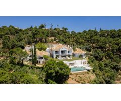 IMPRESIONANTE VILLA LUJO EN LA ZAGALETA - BENAHAVIS