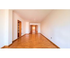 PISO+PARKING CON ACCESO A UN OASIS EN REUS (MAS VILANOVA)