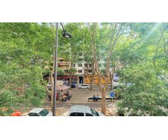 PISO CON AMPLIA PLAZA DE PARKING EN PASEO PRIM