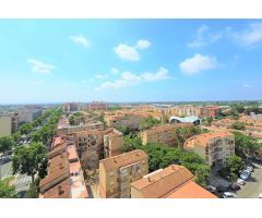 ÁTICO DE 3 HABITACIONES CON ESPECTACULAR TERRAZA EN REUS