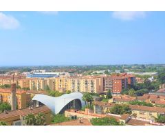 ÁTICO DE 3 HABITACIONES CON ESPECTACULAR TERRAZA EN REUS