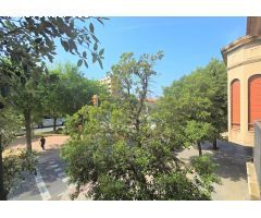 AMPLIO PISO DE 3 Habitaciones PARA ENTRAR A VIVIR  en Passeig Mata / Carrer Ample de Reus