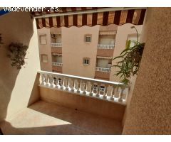 PISO ALQUILER TODO EL AÑO EN TORREVIEJA a 100 metros de dos playas.