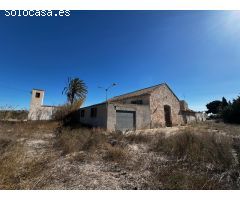 Casa de campo para reformar en la urbanización Torreazul, Elche.