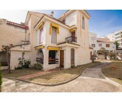 Casa de alquiler vacacional en la playa de Varadero en Santa Pola ,