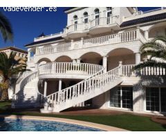 ¡¡Exclusiva mansion en Vista Hermosa!!