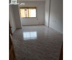 2 PISO CON ASCENSOR, SIN MUEBLES, COCINA AMUEBLADA Y 2 DORMITORIOS MUY AMPLIOS.
