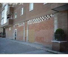 Local comercial de 410 m2 en Camino de la Esgaravita