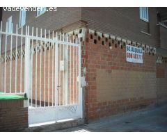 Local comercial de 260 m2, en Camino de La Esgaravita