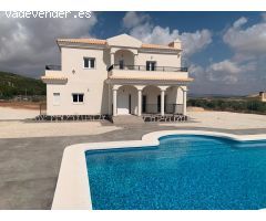 VILLAS DE OBRA NUEVA EN PINOSO