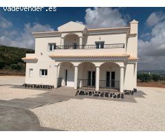 VILLAS DE OBRA NUEVA EN PINOSO