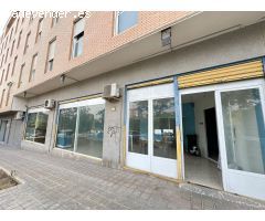 Amplio Local Comercial en la zona de Tómbola, Alicante