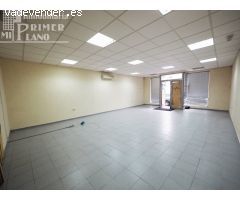 Se alquila nave con 364 m2 junto a calle campo