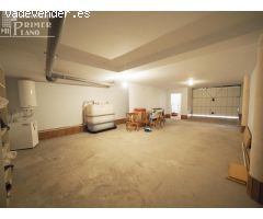 Adosado de 3 dormitorios, 2 baños, garaje y patio por solo 89.000 euros