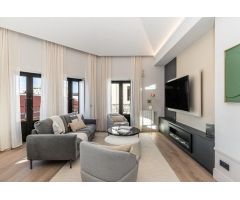 PISO EN EL BARRIO DE LAS CORTES CON AMPLIA TERRAZA Y GARAJE. UNA 5º PLANTA