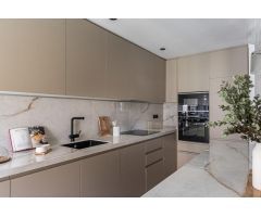 PISO EN CHAMBERI, 2 TERRAZAS, EXTERIOR 3 HAB./3 B EN SUITE. DE 176 M2