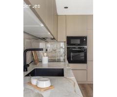 PISO EN CHAMBERI, 2 TERRAZAS, EXTERIOR 3 HAB./3 B EN SUITE. DE 176 M2