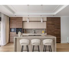 PISO EN CALLE NACIONES , UNA 3º PLANTA.  205 M2, CON BALCON . 3 HAB/3 BAÑOS& ASEO