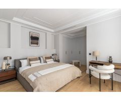 PISO EN CALLE NACIONES , UNA 3º PLANTA.  205 M2, CON BALCON . 3 HAB/3 BAÑOS& ASEO