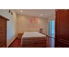 IMPECABLE ESTUDIO  EN O COUTO