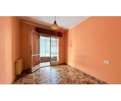 AMPLIA VIVIENDA PRÓXIMA AL CENTRO DE OURENSE