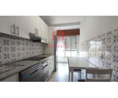 APARTAMENTO EN AMUEBLADO EN LA ZONA DE LA CARBALLEIRA (DISPONIBLE PARA PRINCIPIO DE JULIO)