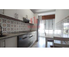 APARTAMENTO EN AMUEBLADO EN LA ZONA DE LA CARBALLEIRA (DISPONIBLE PARA PRINCIPIO DE JULIO)
