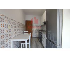APARTAMENTO EN AMUEBLADO EN LA ZONA DE LA CARBALLEIRA (DISPONIBLE PARA PRINCIPIO DE JULIO)