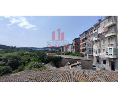 APARTAMENTO EN AMUEBLADO EN LA ZONA DE LA CARBALLEIRA (DISPONIBLE PARA PRINCIPIO DE JULIO)