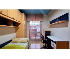 !ESPEFCIAL ESTUDIANTES¡ LUMINOSO PISO PRÓXIMO AL CENTRO DE OURENSE (DISPONIBLE A PRINCIPIO DE JULIO)