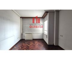 PISO CON GARAJE Y TRASTERO DE 40M2 AL LADO DEL HOSPITAL.