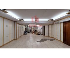 LOCAL COMERCIAL EN EL CENTRO DE  LA CIUDAD DE OURENSE
