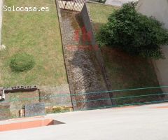 CASA COMPUESTA DE LOCAL COMERCIAL, BAJO Y DOS PLANTAS, EN LA ZONA DE A VALENZA.