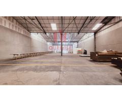 NAVE INDUSTRIAL EN LA ZONA DEL VEITIUNO.